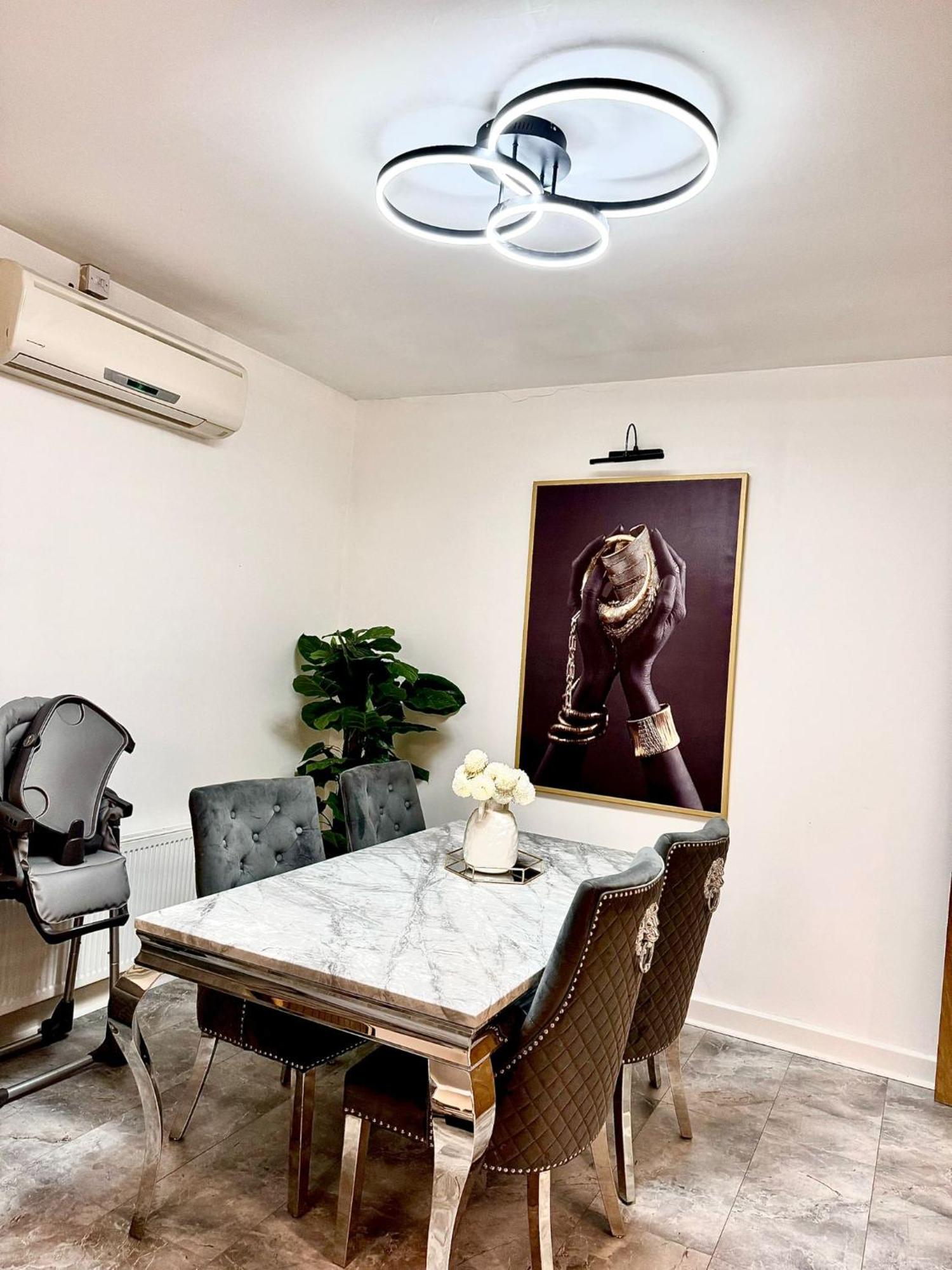 Deluxe Spacious King Size Room Hornchurch Exterior foto